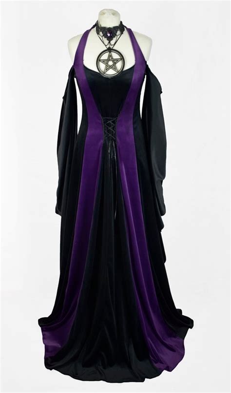 The Magic Within: Exploring the Spiritual Significance of Witchcraft Ritual Garments